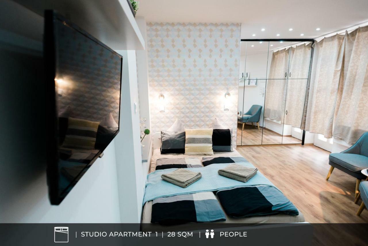 D.Five City Studio Regi Posta Boedapest Buitenkant foto